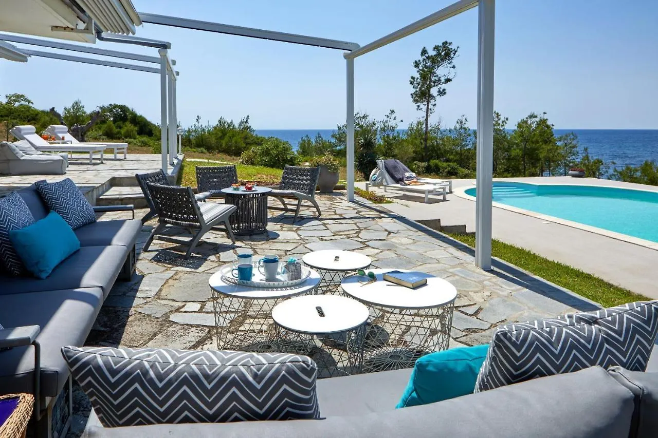 Haddock Beachfront Villa Nea Propontida