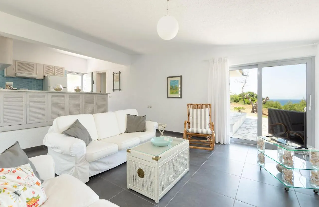 Haddock Beachfront Villa Nea Propontida